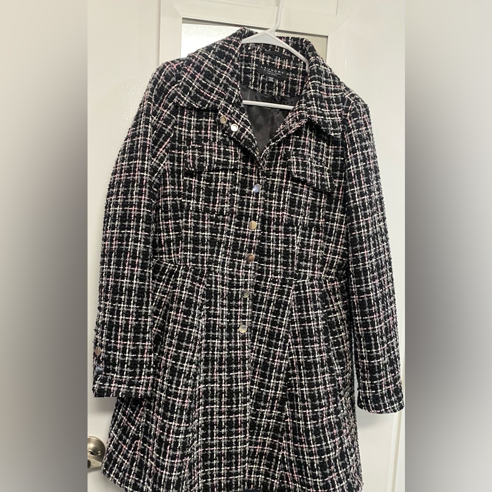 Single breasted like new coat